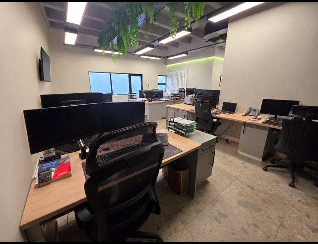 115M² OFFICE TO LET IN BALLITO DISTRICT